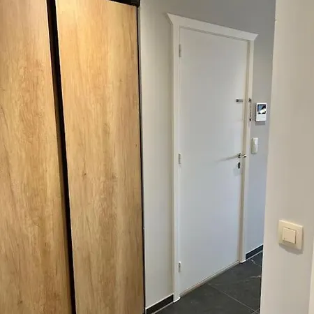 Appartement Entierement Renove A *