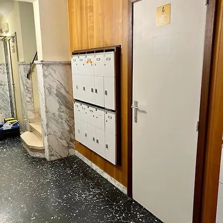 Entierement Renove A *