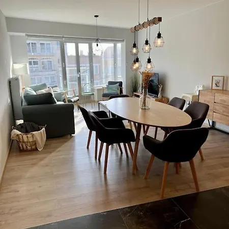 Appartement Entierement Renove A