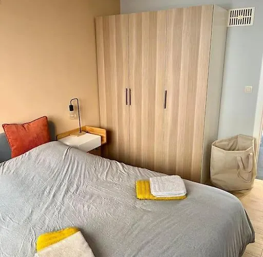 Entierement Renove A Appartement *