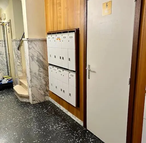 Entierement Renove A *