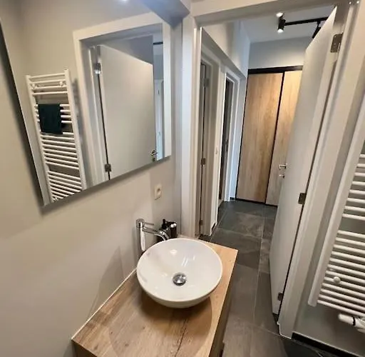 Entierement Renove A Appartement *